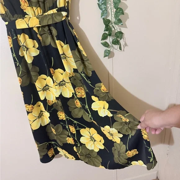 SHEIN Black and Yellow Floral Maxi Dress - Picture 7 of 7